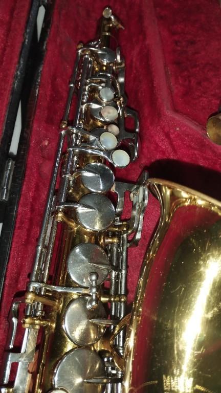 SAXOFON AMERICANO KING CLEVELAND en Badalona - Imagen 2