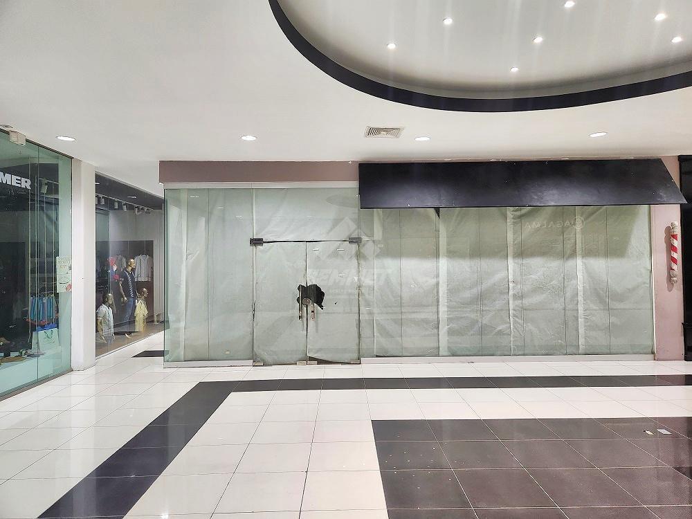 LOCAL COMERCIAL RENTA PLAZA INTERNACIONAL SANTIAGO en la República Dominicana - Imagen 3