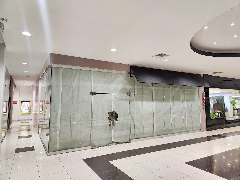 LOCAL COMERCIAL RENTA PLAZA INTERNACIONAL SANTIAGO en la República Dominicana - Imagen 2