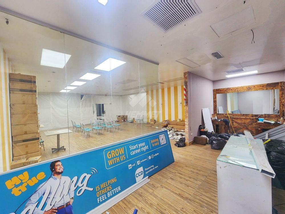 LOCAL COMERCIAL RENTA PLAZA INTERNACIONAL SANTIAGO en la República Dominicana - Imagen 7