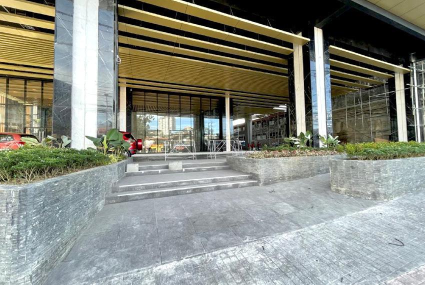 1460 SqM Bare Shell Office In Cebu City For Rent Across Ayala in Cebu City - Image 3