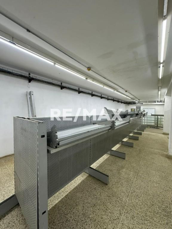 Local en Alquiler Sector La Victoria. Remax Millenium en Tovar - Imagen 3