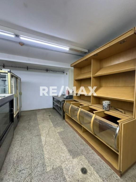 Local en Alquiler Sector La Victoria. Remax Millenium en Tovar - Imagen 6