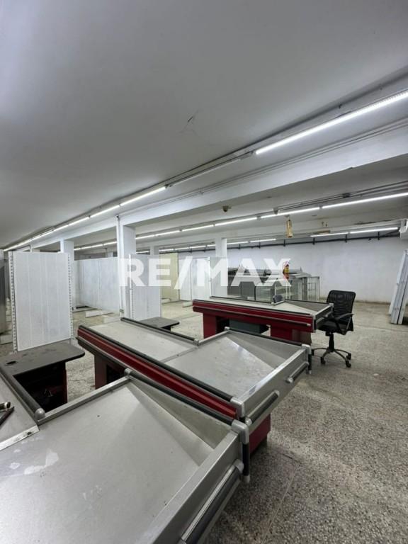 Local en Alquiler Sector La Victoria. Remax Millenium en Tovar - Imagen 8