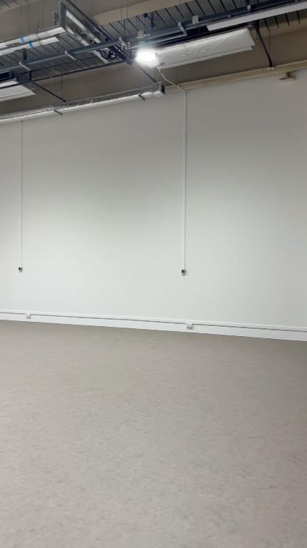 Warehouse/Office for Rent - High ceiling industrial storage - in Tampines - Image 3