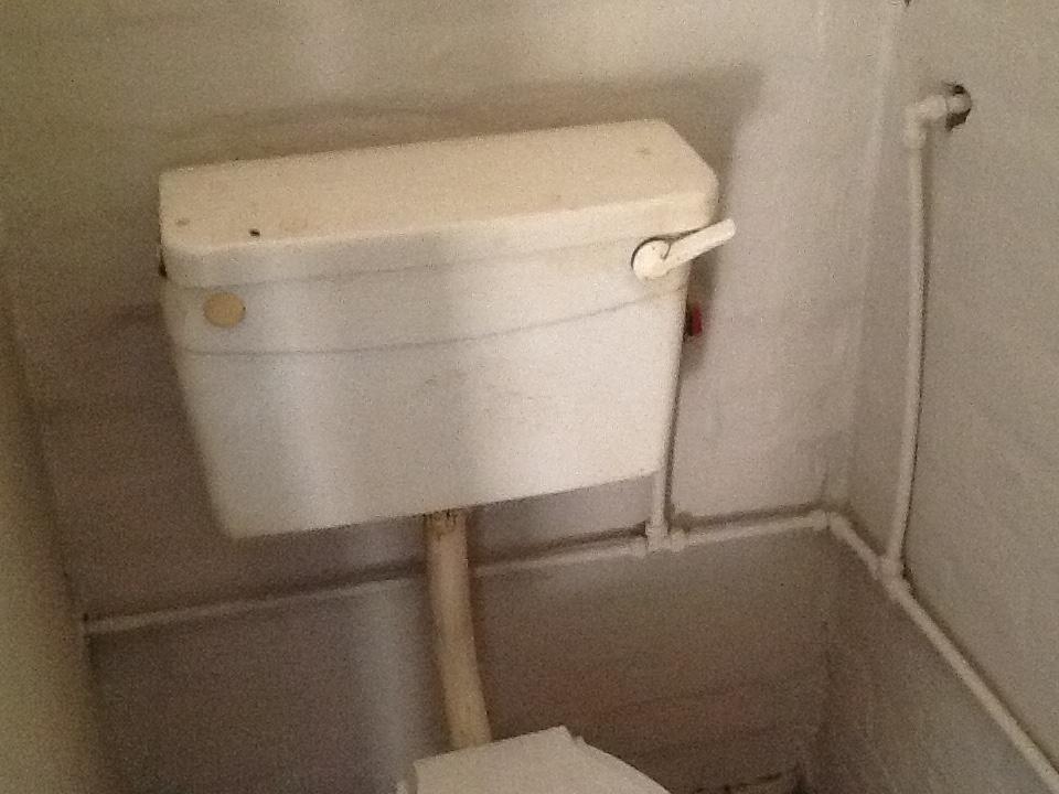 Room / Toilet , Shower for Rent in Pietermaritzburg - Image 3