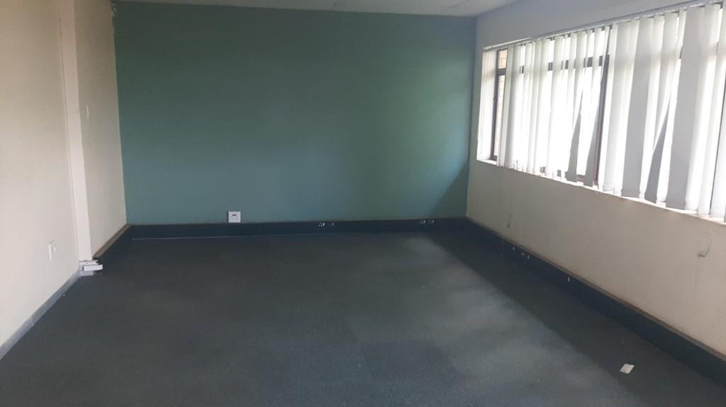 COMMERCIAL SPACE TO LET in Pretoria - Image 2