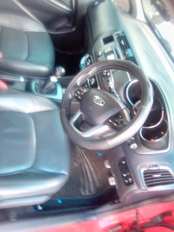 Pre-owned 2012 Kia Rio 1.4 Engine Capacity with Manuel Transmis in Bedfordview - Image 15