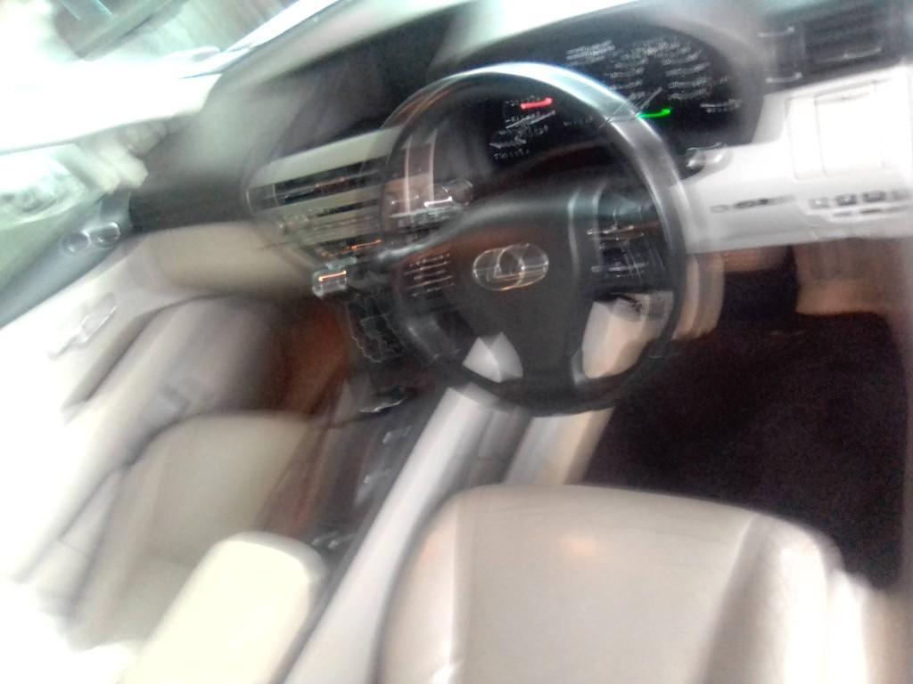 Pre-owned 2010 Lexus RX350 3.5 Engine Capacity V6 with Automati in Katlehong - Image 13