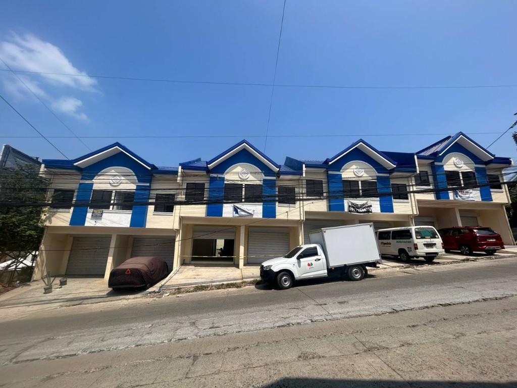 FOR SALE HOUSE AND LOT WITH COMMERCIAL SPACE in Teresa - Image 7