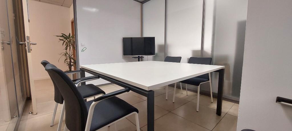 PUESTO COWORKING en Camas - Imagen 4