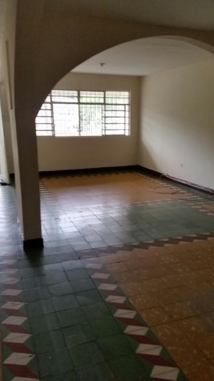 ALQUILO CASA COMERCIAL 2 PISO CON LOCAL en Cali - Imagen 4