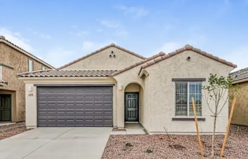 A 4B, 2Bth Home for Rent in Buckeye - Image 1