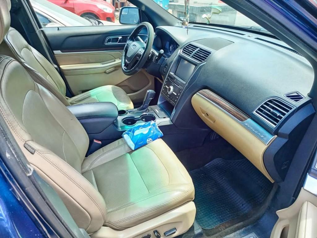 Ford Explorer Limited à Abidjan - Photo 2