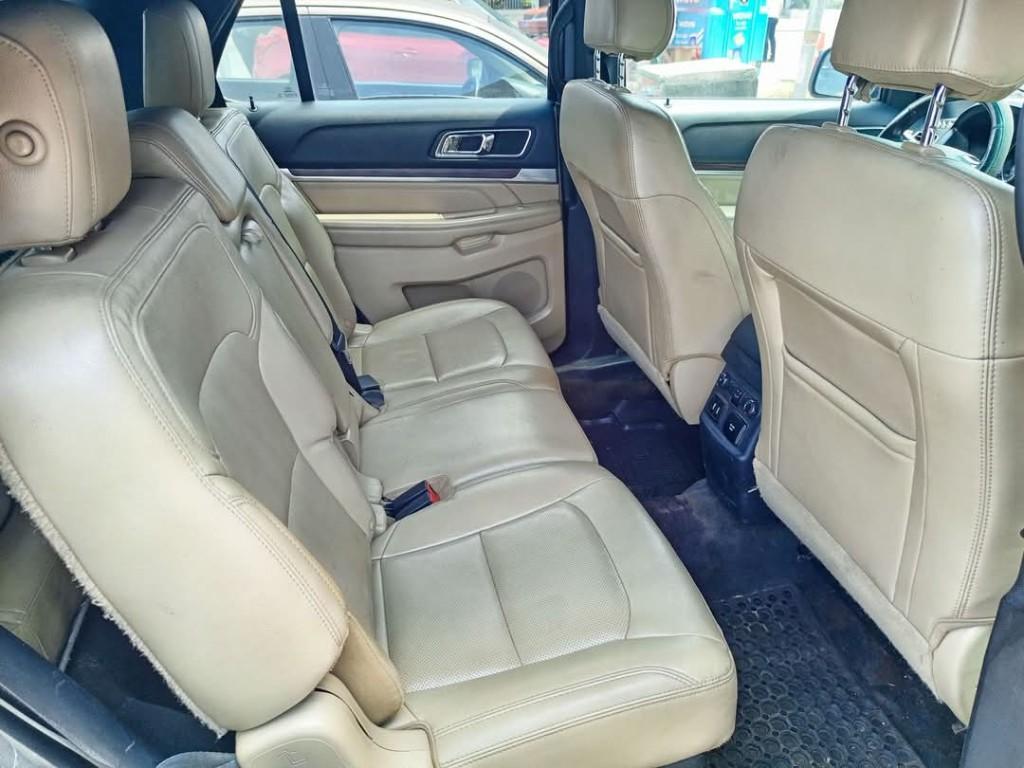 Ford Explorer Limited à Abidjan - Photo 3