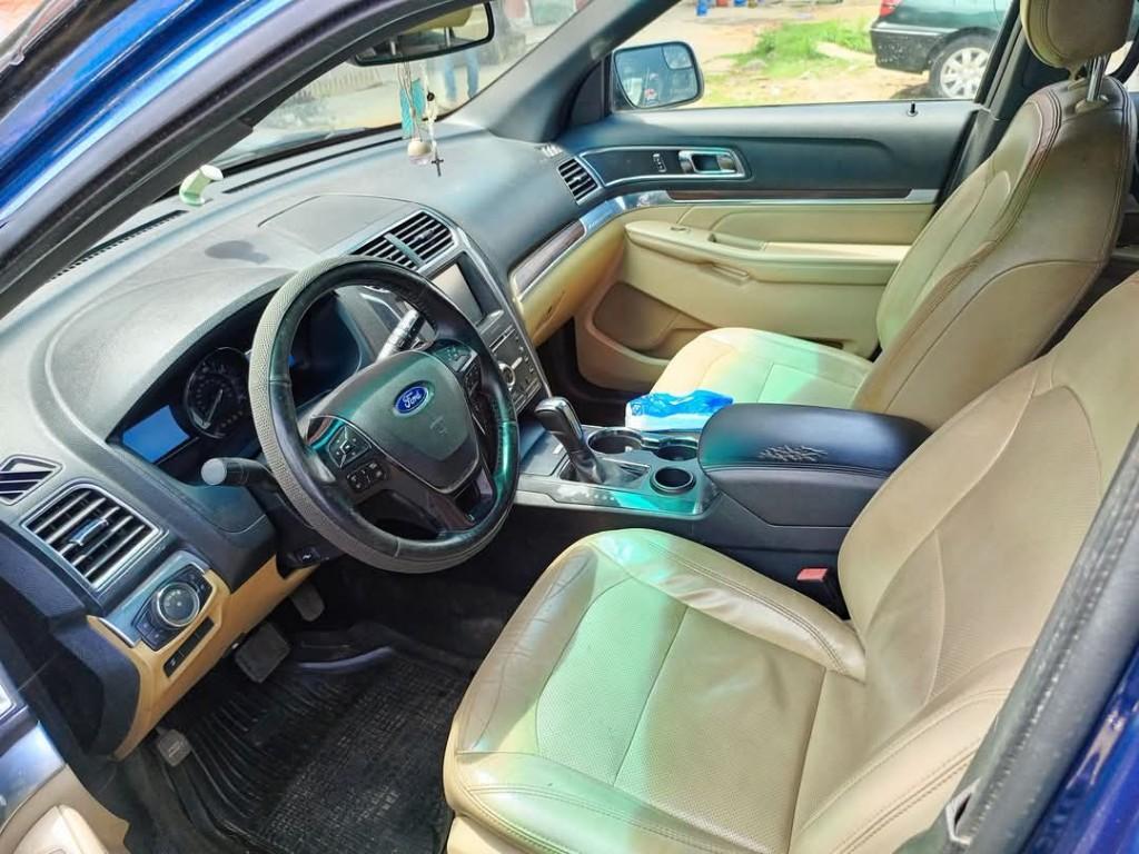 Ford Explorer Limited à Abidjan - Photo 5