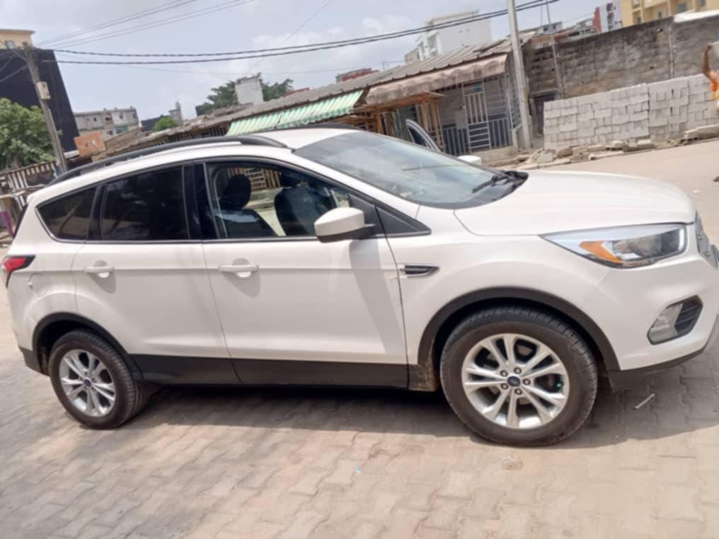 Ford Escape ECOSPORT en vente à Abidjan - Photo 4