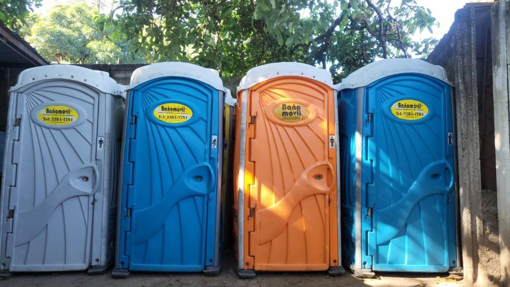 Alquiler de Baños móviles en Eventos y Actividades al Aire Libre en San José Villanueva - Imagen 8