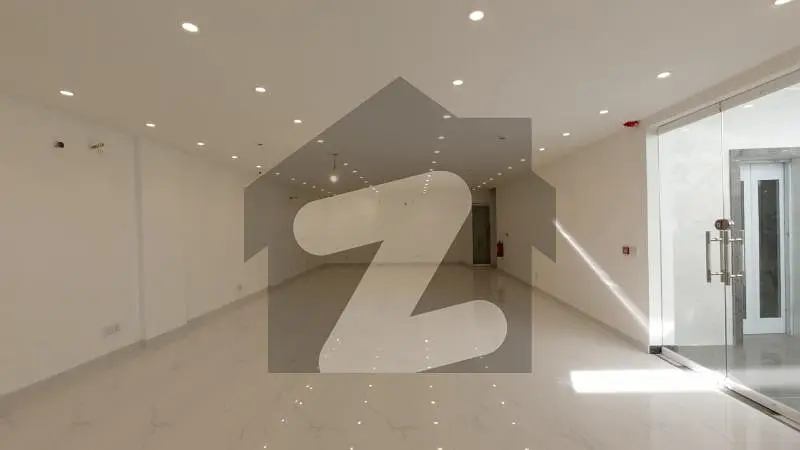 8 Marla Commercial Building Is Available For Rent In DHA in Cantonment - Image 4