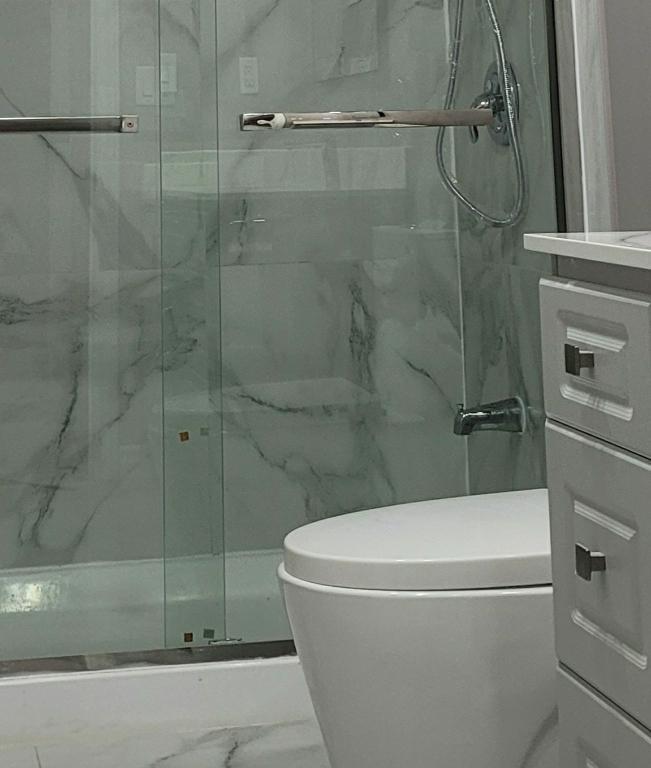 BROOKS QUALITY HOME RENOVATIONS 40 OFF in Brampton - Image 7