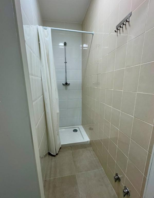 SERVICIO 24H DE WC Y DUCHAS en Figueras - Imagen 2