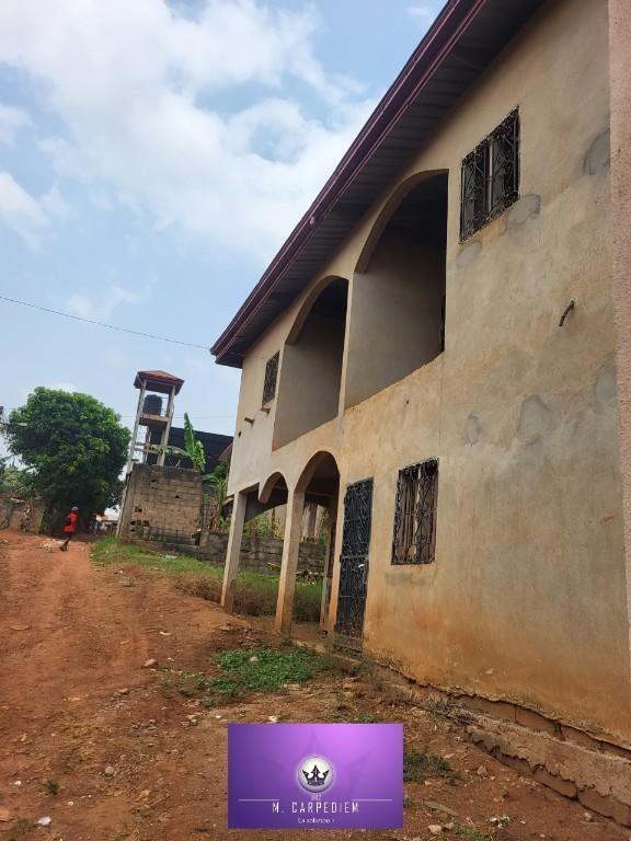 IMMEUBLE INACHEVÉ R+1 - Nkolmesseng au Cameroun - Photo 5