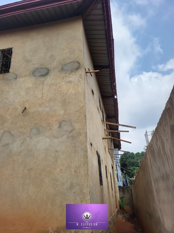 IMMEUBLE INACHEVÉ R+1 - Nkolmesseng au Cameroun - Photo 8