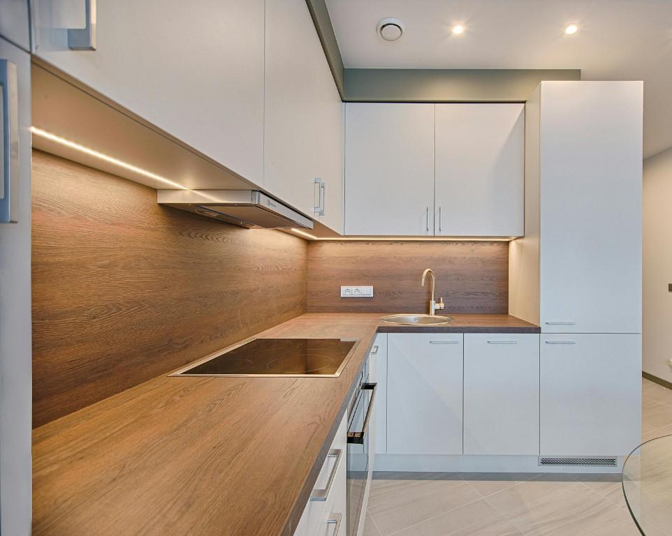 Custom Kitchen Set in Jakarta - Image 4