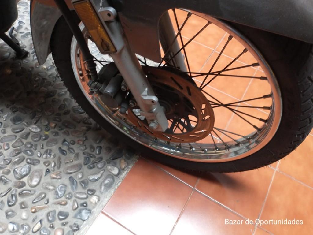 Motocicleta de trabajo 2019 Avanzada V6 125cc en Tacuba - Imagen 5