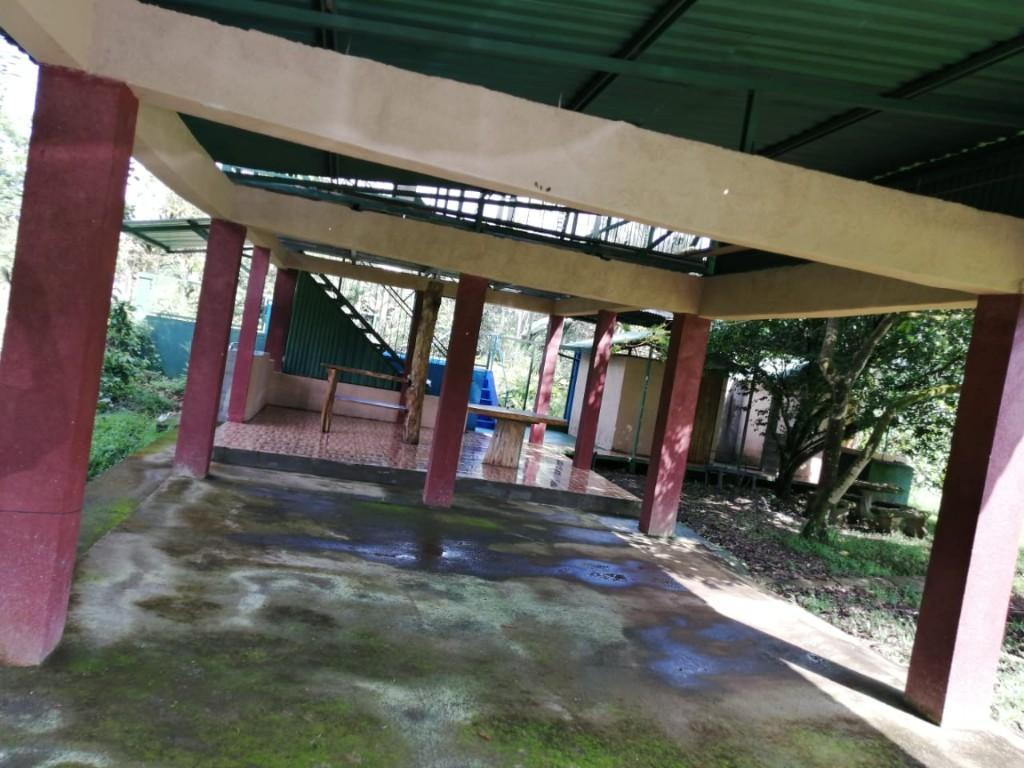 BELLA PROPIEDAD Y 2 CASAS EN PEÑAS BLANCAS. en Naranjo - Imagen 6