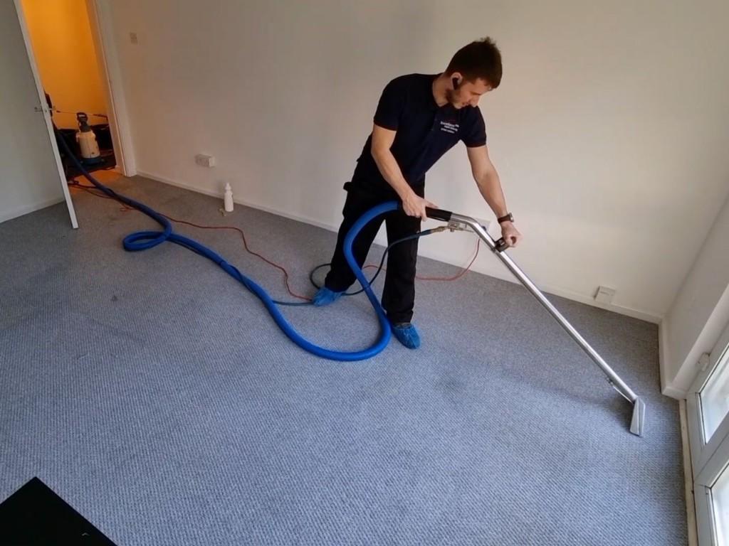 Excellent Carpet Cleaners Bromley in London - Image 3