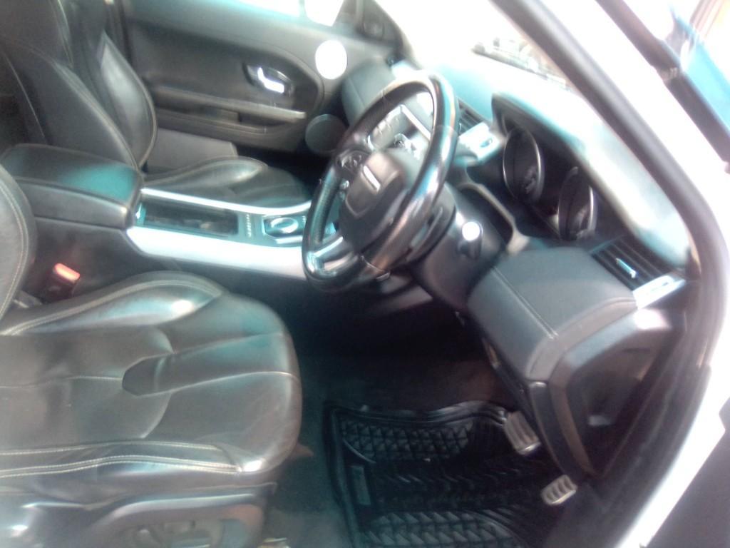 Pre-owned 2012 Range Rover 2.0 Engine Capacity SD4 Diesel with in Alberton - Image 14