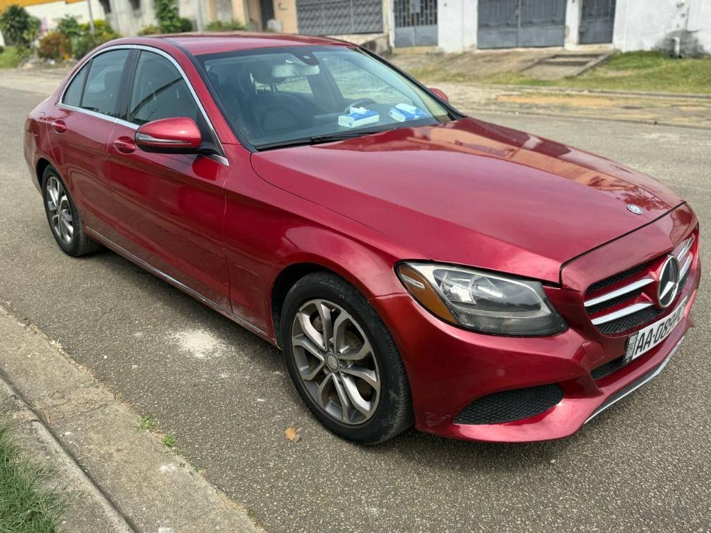 MERCEDES C300 4MATIC à Abidjan - Photo 3
