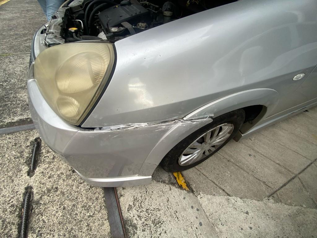 Vehiculo Suzuki Aerio en Curridabat - Imagen 4