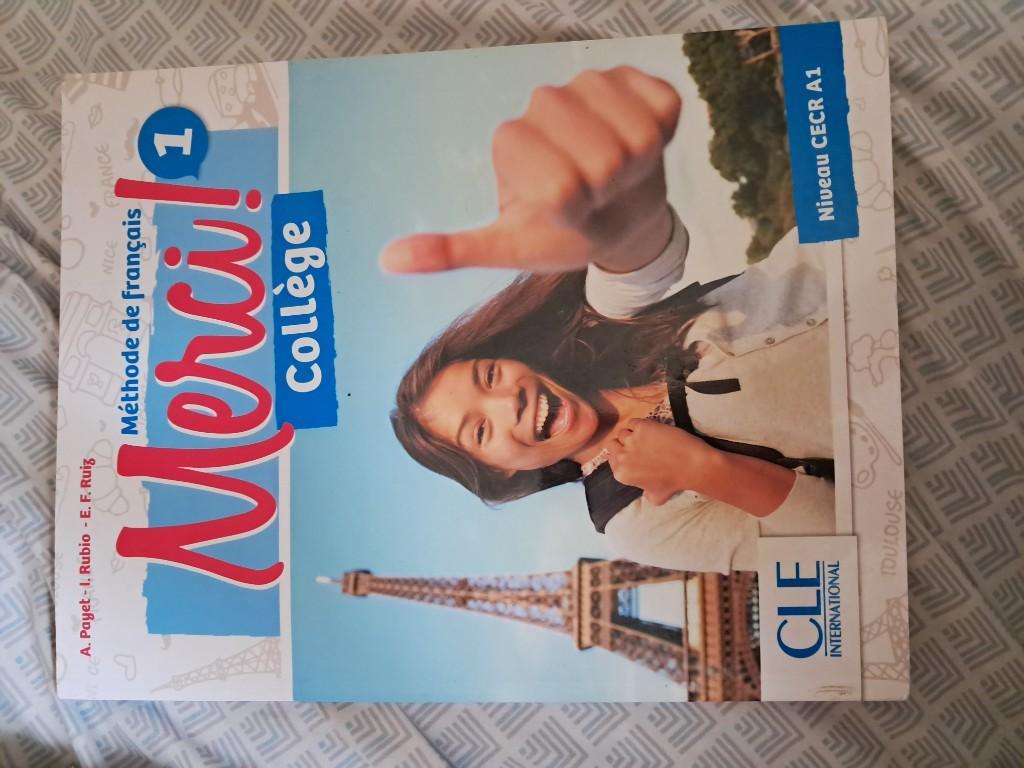 Libro de francés. en Ancón - Imagen 1