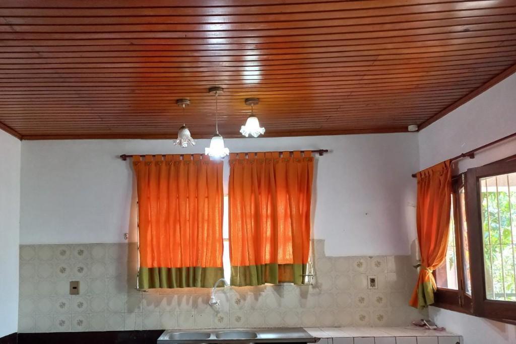 Casa en el barrio Santa María, a 3 cuadras de la Ruta Sexta en Encarnación - Imagen 4