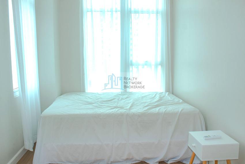 2 Bedroom Condominium with Balcony For Rent In Solinea Tower 3, in Consolacion - Image 10