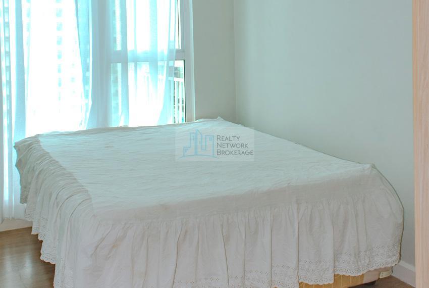 2 Bedroom Condominium with Balcony For Rent In Solinea Tower 3, in Consolacion - Image 11