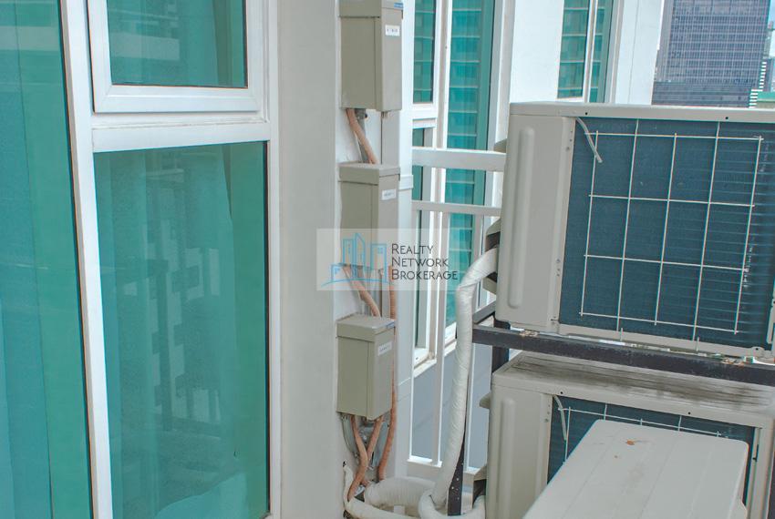 2 Bedroom Condominium with Balcony For Rent In Solinea Tower 3, in Consolacion - Image 14