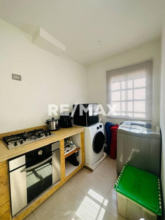 Townhouse. Villa Lagunita Country en Venta. Remax Millenium en Tovar - Imagen 2