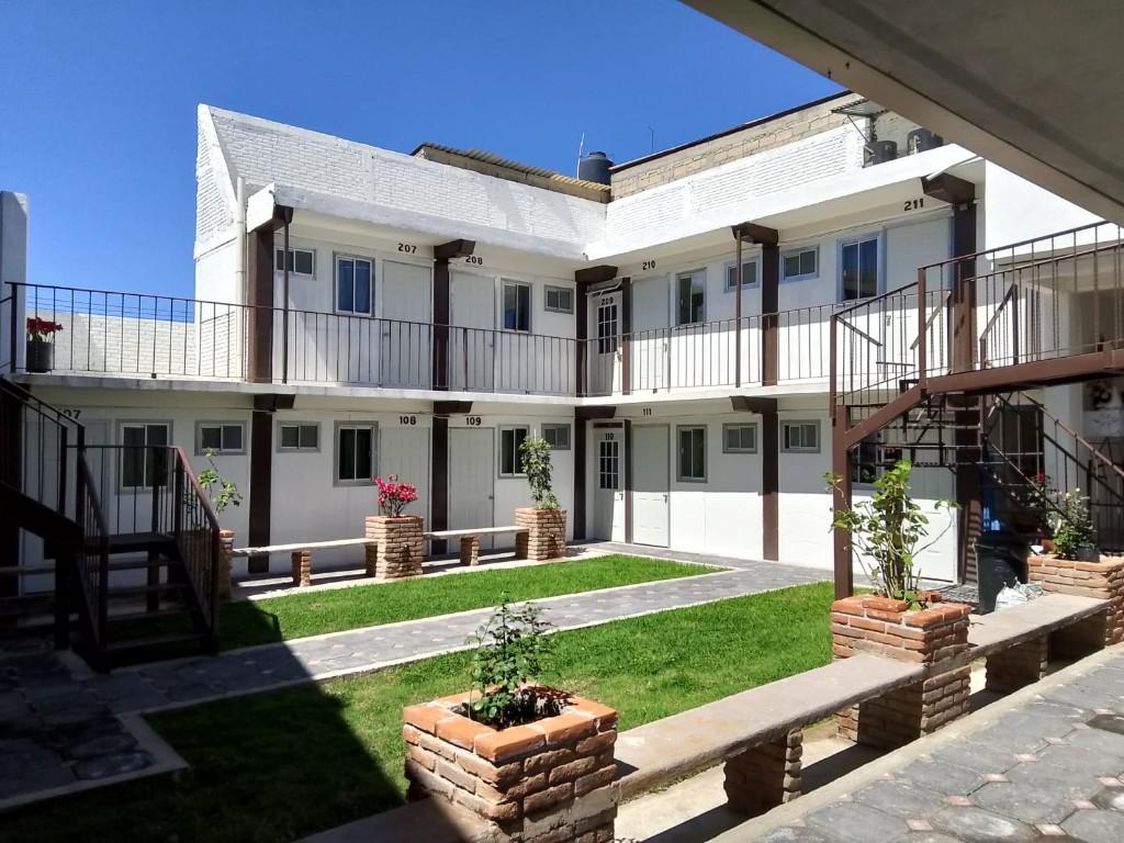 SE RENTAN HABITACIONES A 10 MINUTOS DEL TEC DE MONTERRY en Ciudad de México (CDMX) - Imagen 2