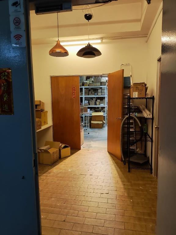 Small Light Industrial Space for Rent in Queenstown - Image 2
