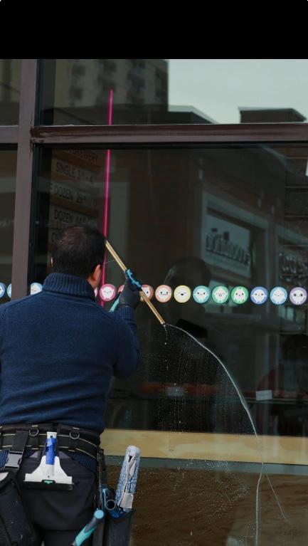 Window Cleaning Service in Edmonton - Image 6