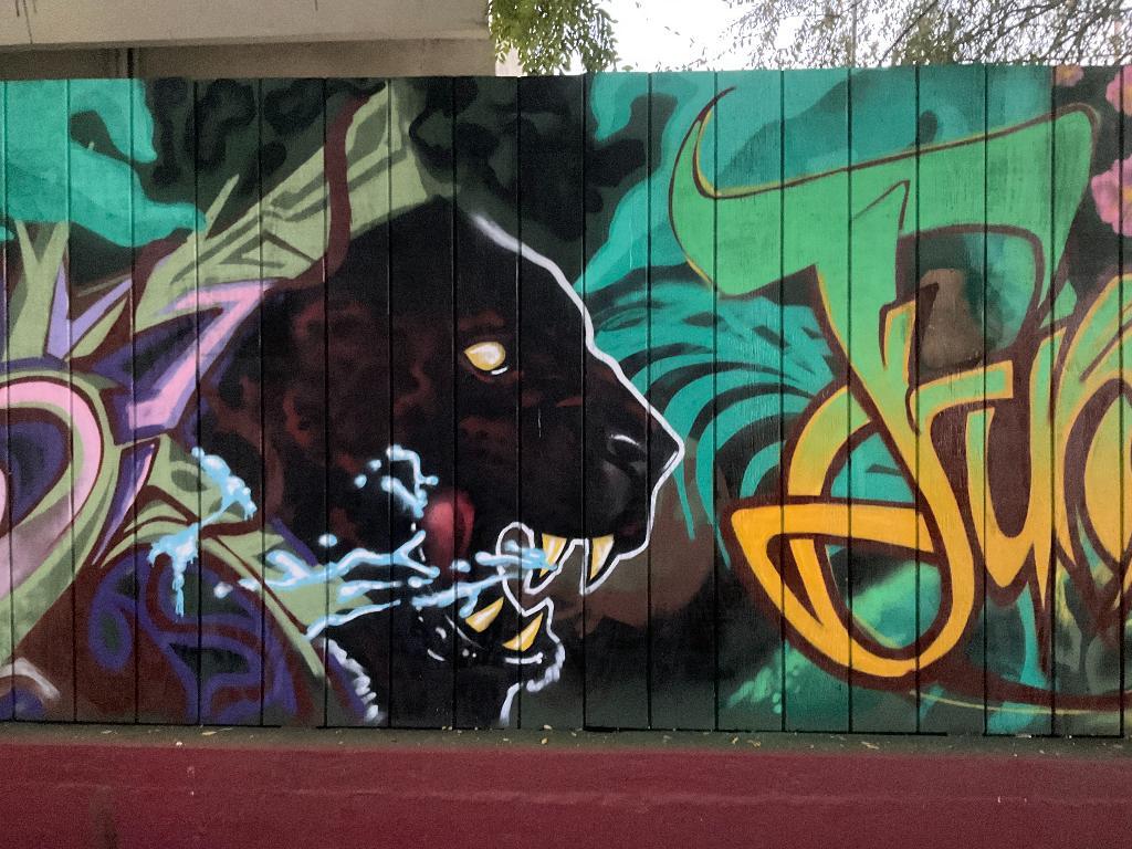 Artist/Graphic Designer in Rialto - Image 4