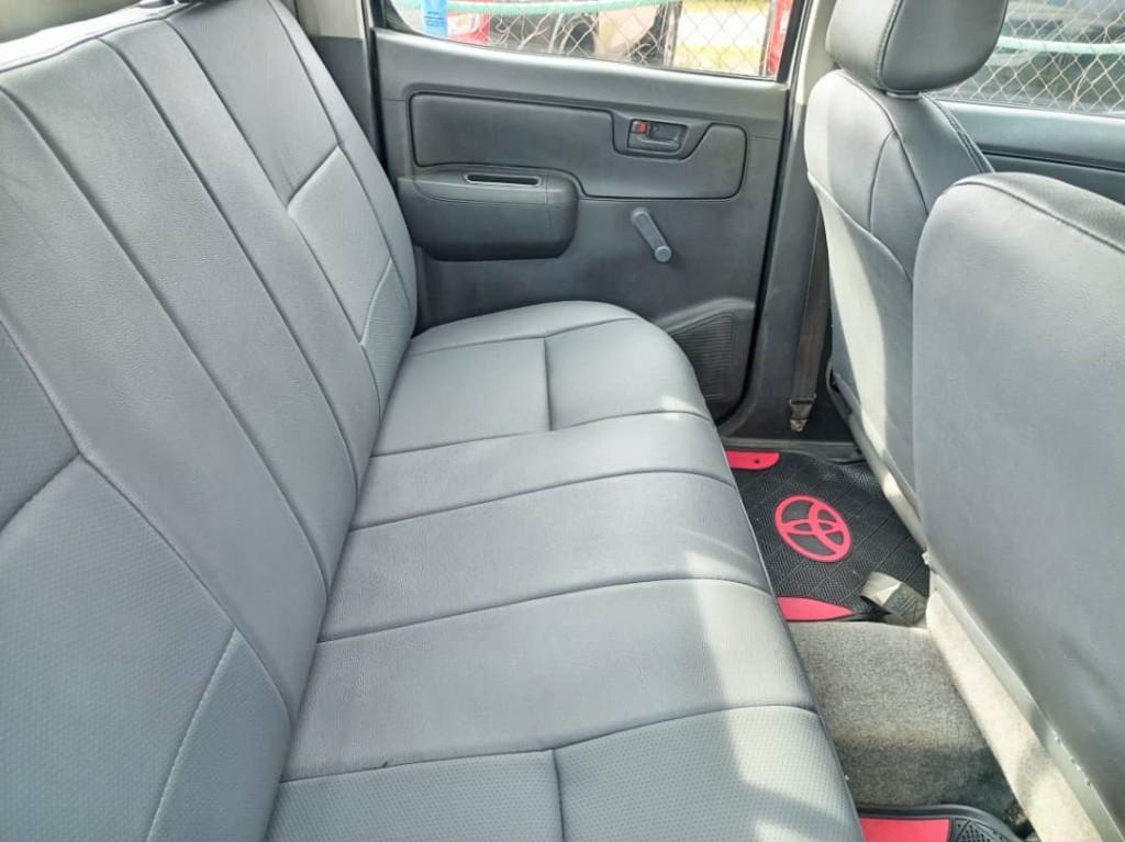 Toyota Hilux 2013 en Côte d’Ivoire - Photo 3
