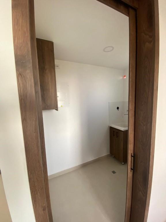 ARRIENDO APARTAMENTO ESQUINERO COMO NUEVO RIONEGRO MEDIEVAL en Rionegro - Imagen 5