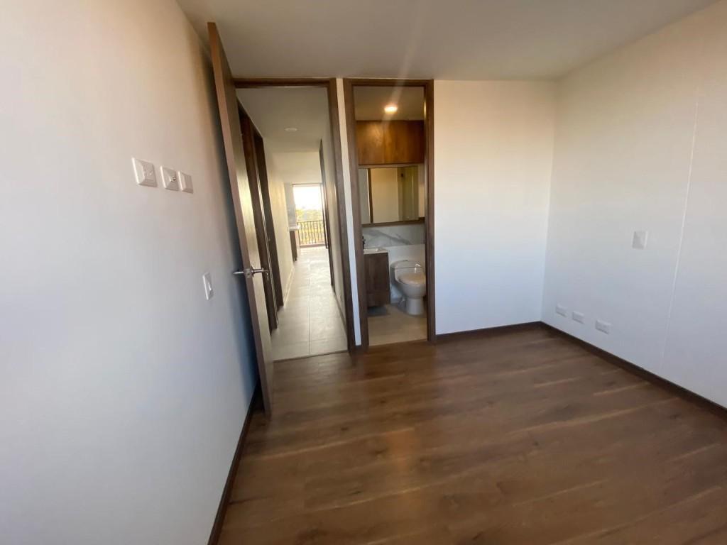 ARRIENDO APARTAMENTO ESQUINERO COMO NUEVO RIONEGRO MEDIEVAL en Rionegro - Imagen 3