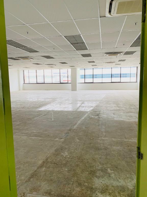 Bright Workspace, Collaborative Environment, Flexible Space in Geylang - Image 5