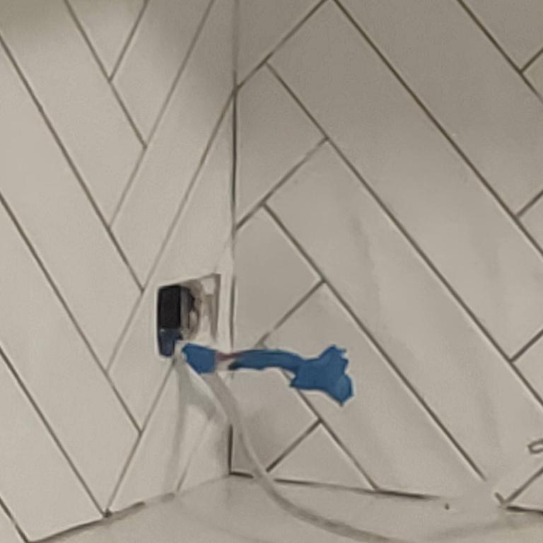 For all your tiling need in Bowen Hills - Image 1