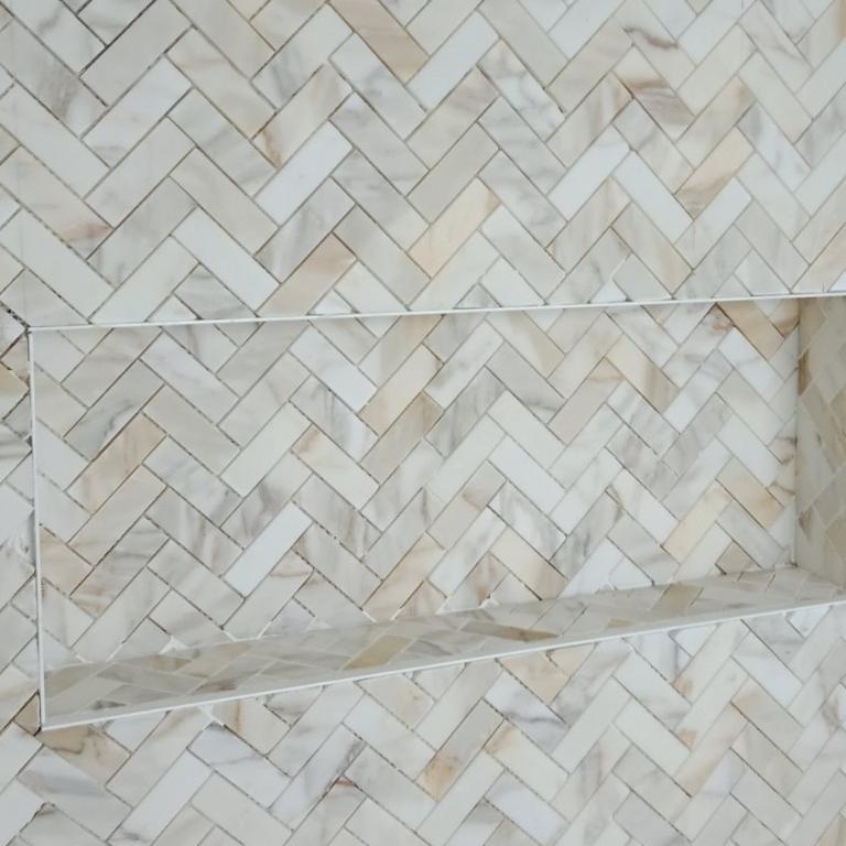 For all your tiling need in Bowen Hills - Image 2